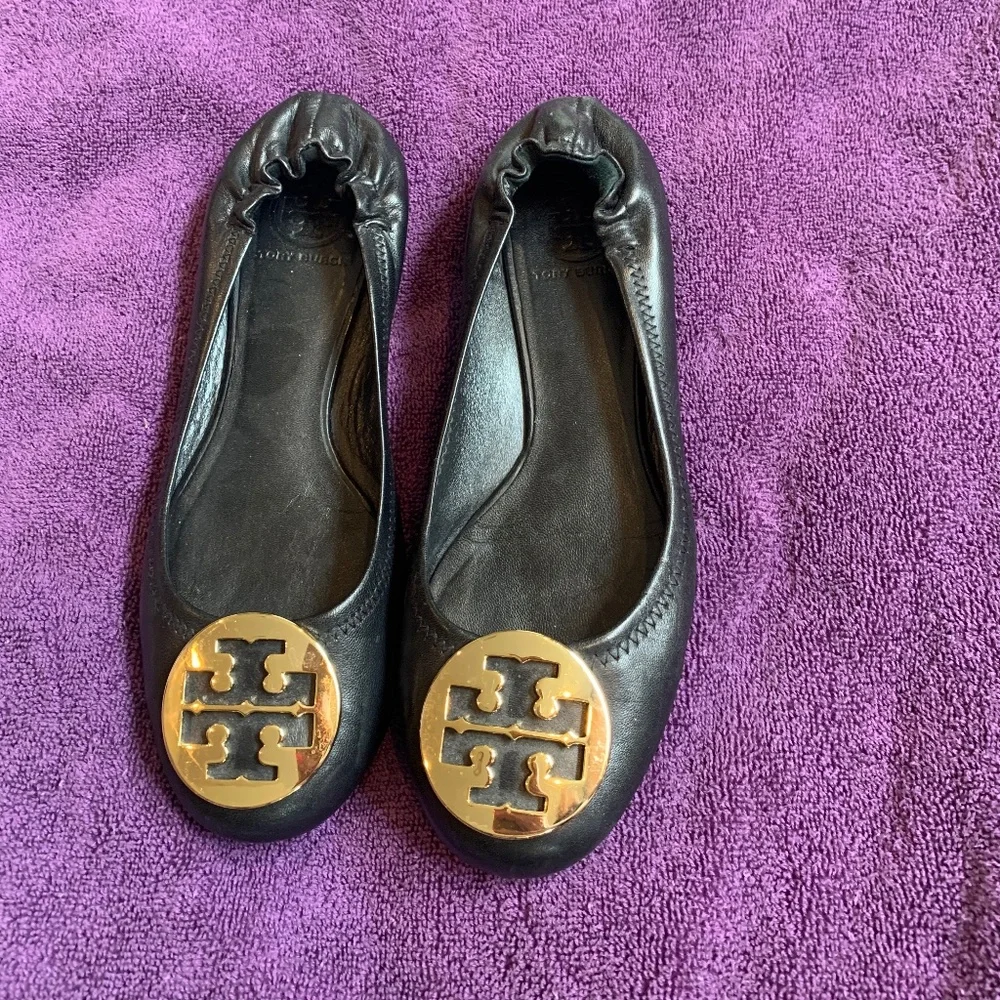 Tory Burch Black Leather Reva Flats sz 8.5M
